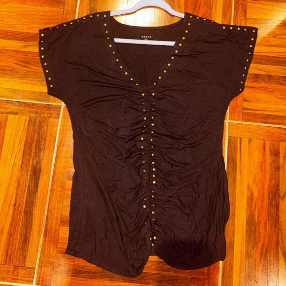 Brown stud top - Picture 2 of 2